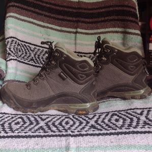 Ahnu Sugarpine hiking boots